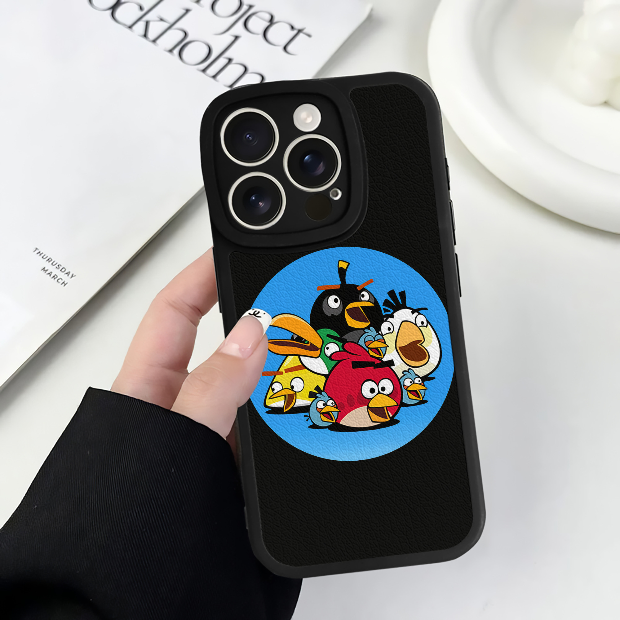（画像用） Angry Birds アングリーバード 【iPhone 16シリーズ対応】シリコンスマホケース（レザー調） 材質：シリコン